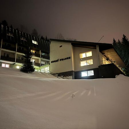 Hotel Horni Pramen Špindlerŭv Mlýn Dış mekan fotoğraf