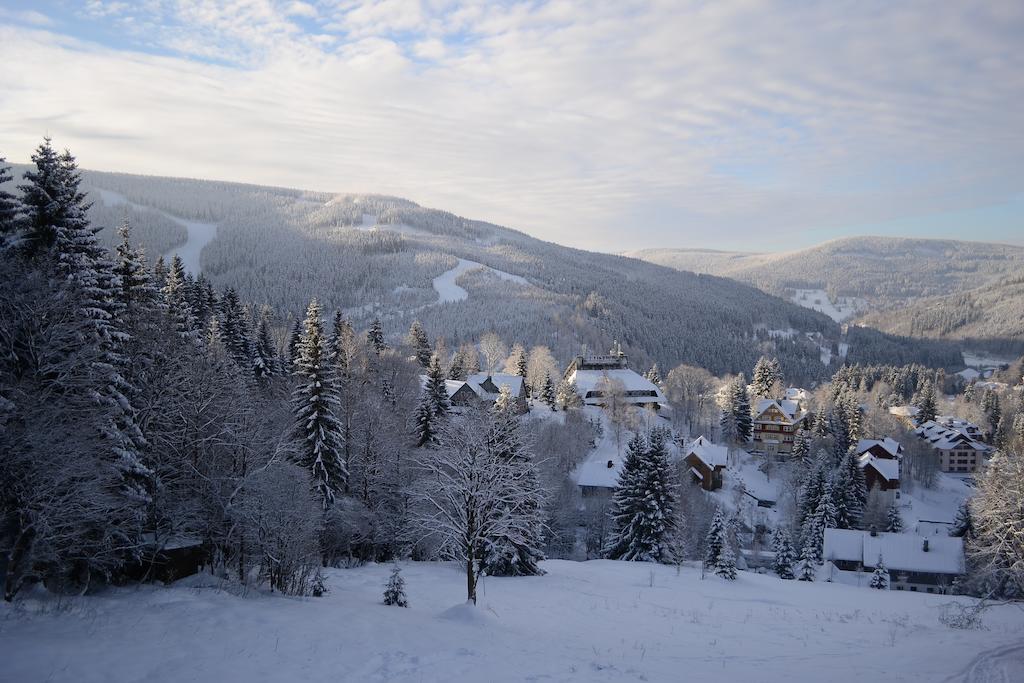Hotel Horni Pramen Špindlerŭv Mlýn Dış mekan fotoğraf